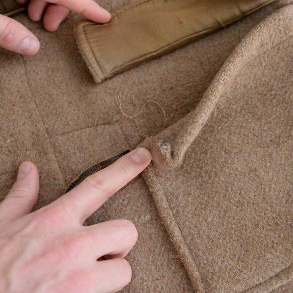 Vintage 70's Tan Zip Up 40% Wool Knee Length Duffle Coat L - Picture 5 of 16